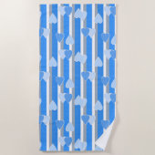 Valentine's Day hearts on striped background Strandlaken (Voorkant)