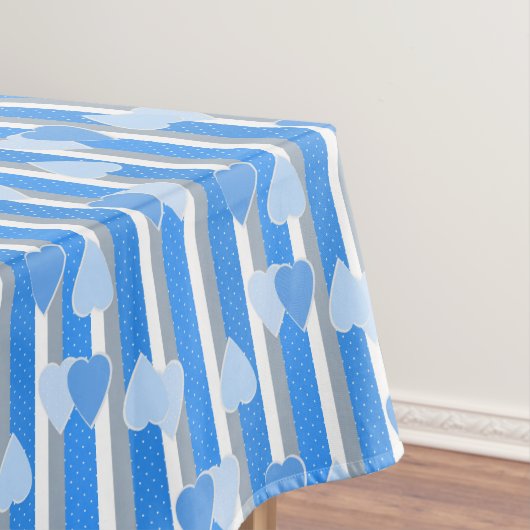 Valentine's Day hearts on striped background  Tafelkleed (Voorbeeld)