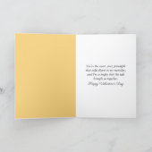 Valentine's Day Pineapple With a Glowing Heart Kaart (Binnen)