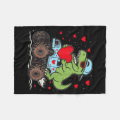 Valentines Day T Rex Riding Monster Truck Funny To Fleece Deken (Voorkant (Horizontaal))