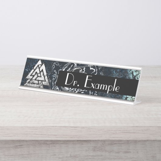 Valknut~ (Wavy) Bureau Naambordje (Voorkant)