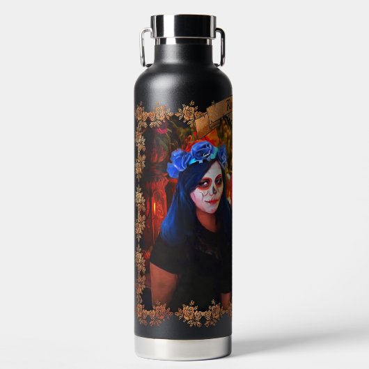 Vallarta Catrinas met bloemen en kaarsen 1718 Waterfles (Voorkant)