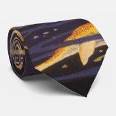 vallei, kleine zeemeermin in oceaankoraal stropdas (Opgerold)