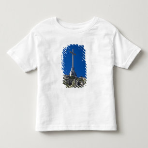 Vallei van de gevallenen, monument kinder shirts