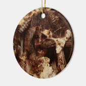 Vallen binnen gebonden keramisch ornament (Links)