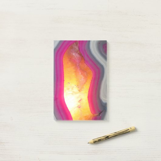 Vallen Roze Geode Glow Post-it® Notes (Op bureau)