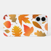 Vallen voor de herfst - Cosy Leaf Pattern iPhone 16 Hoesje (Achterkant horizontaal)