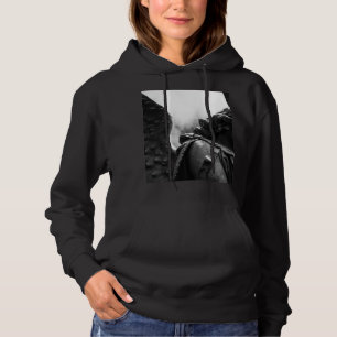 Vallend tussen duisternis en licht hoodie