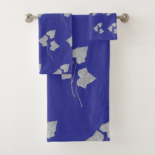 Vallende Bladeren Diepblauw Bad Handdoek (Insitu)