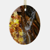 Vallende bladeren in de Natuur Waterval III Keramisch Ornament (Rechts)