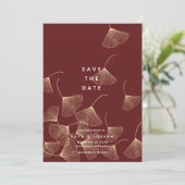 Vallende Ginkgo Bladeren Save the Date Kaart (Staand voorkant)