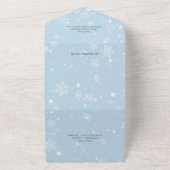 Vallende sneeuwvlokken op Bord Ice Blue met QR-cod All In One Uitnodiging (Buitenkant)