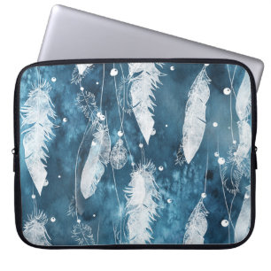 Vallende witte veren, blauwe waterverf. laptop sleeve