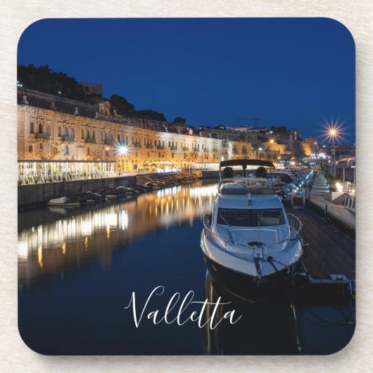 Valletta waterfront district met kleine haven bier onderzetter (Voorkant)