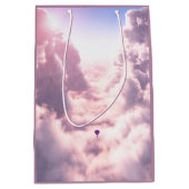 Valley in Clouds Gift Bag Medium Cadeauzakje (Voorkant)