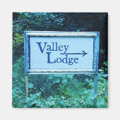 Valley Lodge Magnet (Voorkant)
