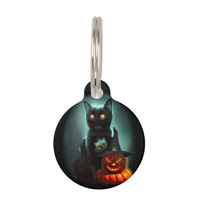 Vampire Cat and Wizard Pumpkin Halloween Surreal Huisdierpenning (Voorkant)