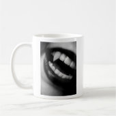 Vampire, niets als bloed in de ochtend... koffiemok (Links)