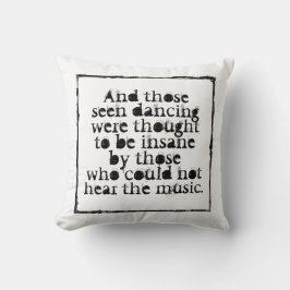  van achteren. En die zagen dansen Kussen