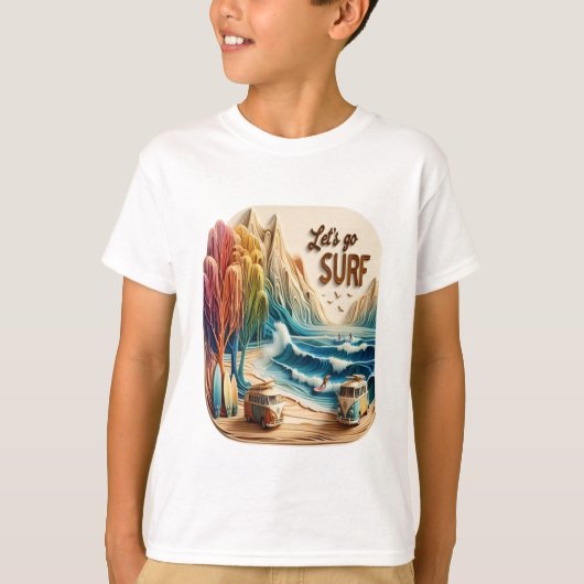 Van geparkeerd met surfplanken op zandstrand t-shirt (Voorkant)