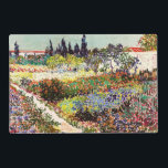 Van Gogh bloeiende tuin in Arles Floral Fine Art Gelamineerde Placemat<br><div class="desc">Vincent Van Gogh die bloeiende tuin in Arles with Path Fine Art Vincent Willem van Gogh was een postpressionistische schilder wiens werk een verreikende invloed had op de kunst van de 20e eeuw. Zijn productie omvat portretten, zelfportretten, landschappen en nog steeds levenden van cypersen, bloemenvelden, bloeiende bomen, tuinen, tarwevelden en...</div>