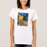 Van Gogh Café Terrace T-shirt<br><div class="desc">Van Gogh Café Terrace T-shirt. Olieverf op canvas vanaf 1888. Van Gogh's beroemdste cityscape,  Café Terrace Place du Forum Arles,  beschrijft prachtig het Franse nachtleven in de late 19e eeuw. Een geweldig cadeau voor fans van Van Gogh,  cafés,  cityscapes en Franse kunst.</div>