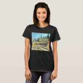 Van Gogh Orchard in Blossom, grens door Cypresses T-shirt (Voorkant volledig)
