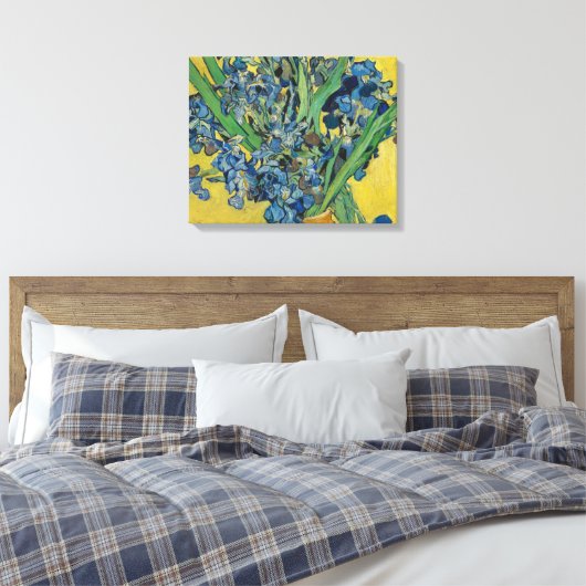 Van Gogh Vaas met Irissen Klassiek Impressionisme Canvas Afdruk (Insitu (Slaapkamer))