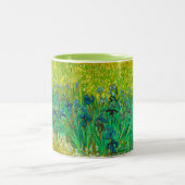 Van Gogh Veld met irissen bij Arles Tweekleurige Koffiemok (Center)