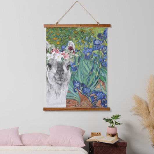 Van Gogh's Irises en Fancy Llama Hangend Wandkleed (Slaapkamer)