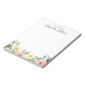 Van het bureau van de moderne koraalbloemen van de notitieblok (Linkerzijde)