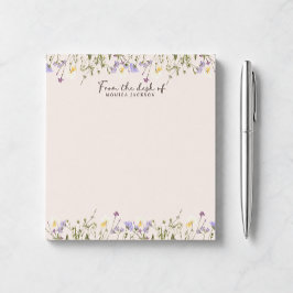 Van het bureau van rustige wilde bloemen notitieblok