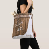 Van Miss tot Mrs in Rustic Wood Style Tote Bag (Dichtbij)
