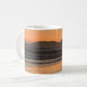 Van schemer tot schemering aan het strand Foto-afd Koffiemok (Voorkant links)