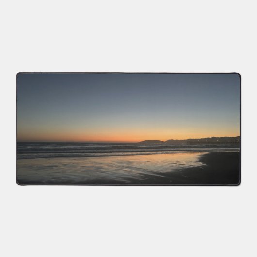 Van schemering tot schemering bij het Beach Photo  Bureaumat (Voorkant)
