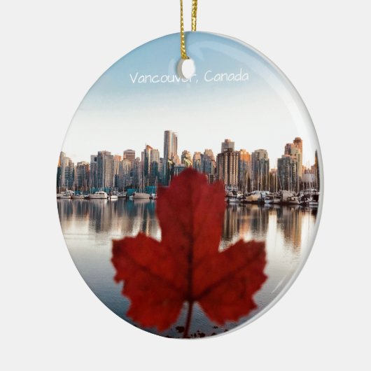 Vancouver Canada Red Maple Leaf Skyline Keramisch Ornament (Links)