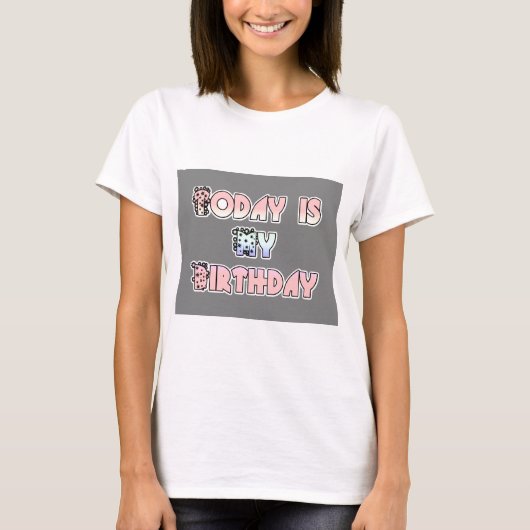 Vandaag is mijn verjaardag Baby Pink Art Print T-shirt (Voorkant)