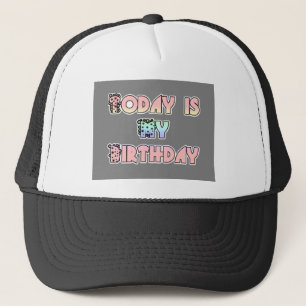 Vandaag is mijn verjaardag Baby Pink Art Print Trucker Pet