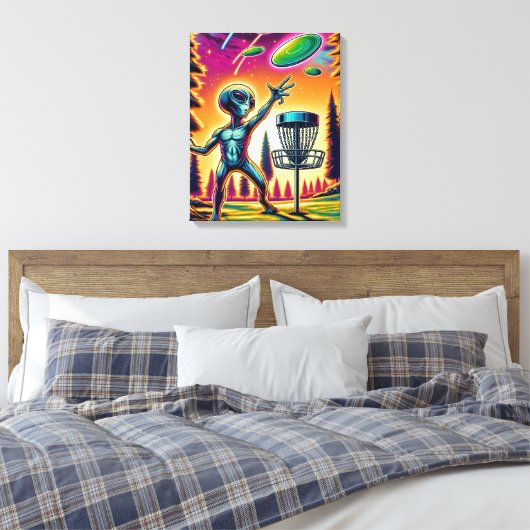 Vang de wind | Alien Disc Golf Canvas Afdruk (Insitu (Slaapkamer))