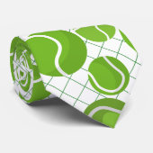 Vang het patroon van de tennisballen stropdas (Opgerold)