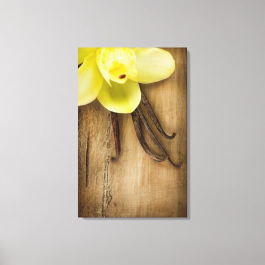 Vanilla Pods and Flower over Wooden Background Canvas Afdruk (Voorkant)