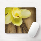 Vanilla Pods and Flower over Wooden Background Muismat (Met muis)