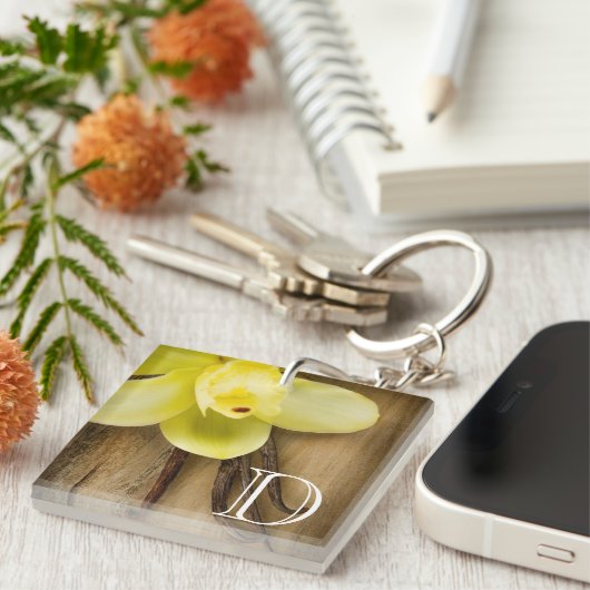 Vanilla Pods and Flower over Wooden Background Sleutelhanger (Voorkant Rechts)