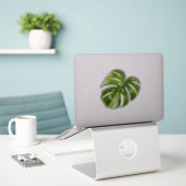 Variegated Monstera Sticker – Helder Uitgesneden B (Laptop op bureau)