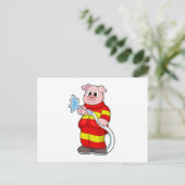 Varken als brandweerman met slang briefkaart (Staand voorkant)