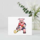 Varken bij hockey met hockeystick briefkaart (Staand voorkant)