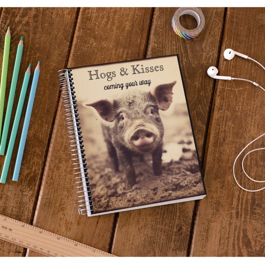 Varken in de modder, varkens en kussen notitieboek