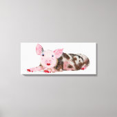 Varken met Lipstick Print op Canvas (Voorkant)