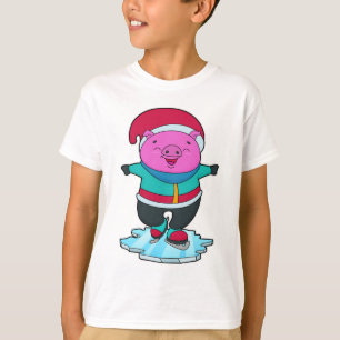 Varkens bij ijsschaatsen met ijs-schaatsen en -Pet T-shirt