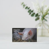 Varkens met langwerpige oren die in stro snuffelen visitekaartje (Staand voorkant)